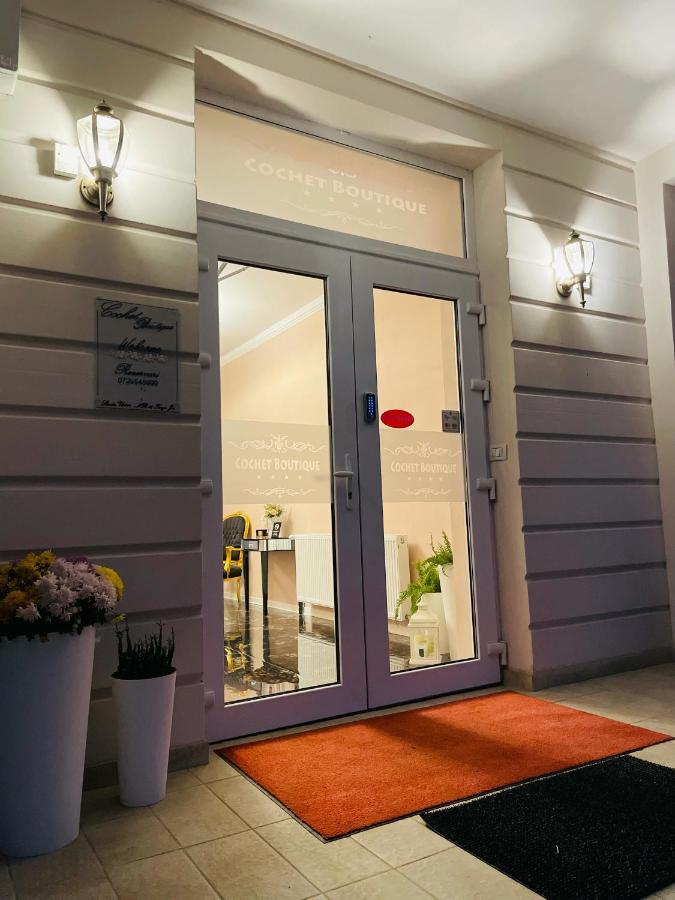 Hotel Cochet Boutique à Târgu Jiu Extérieur photo