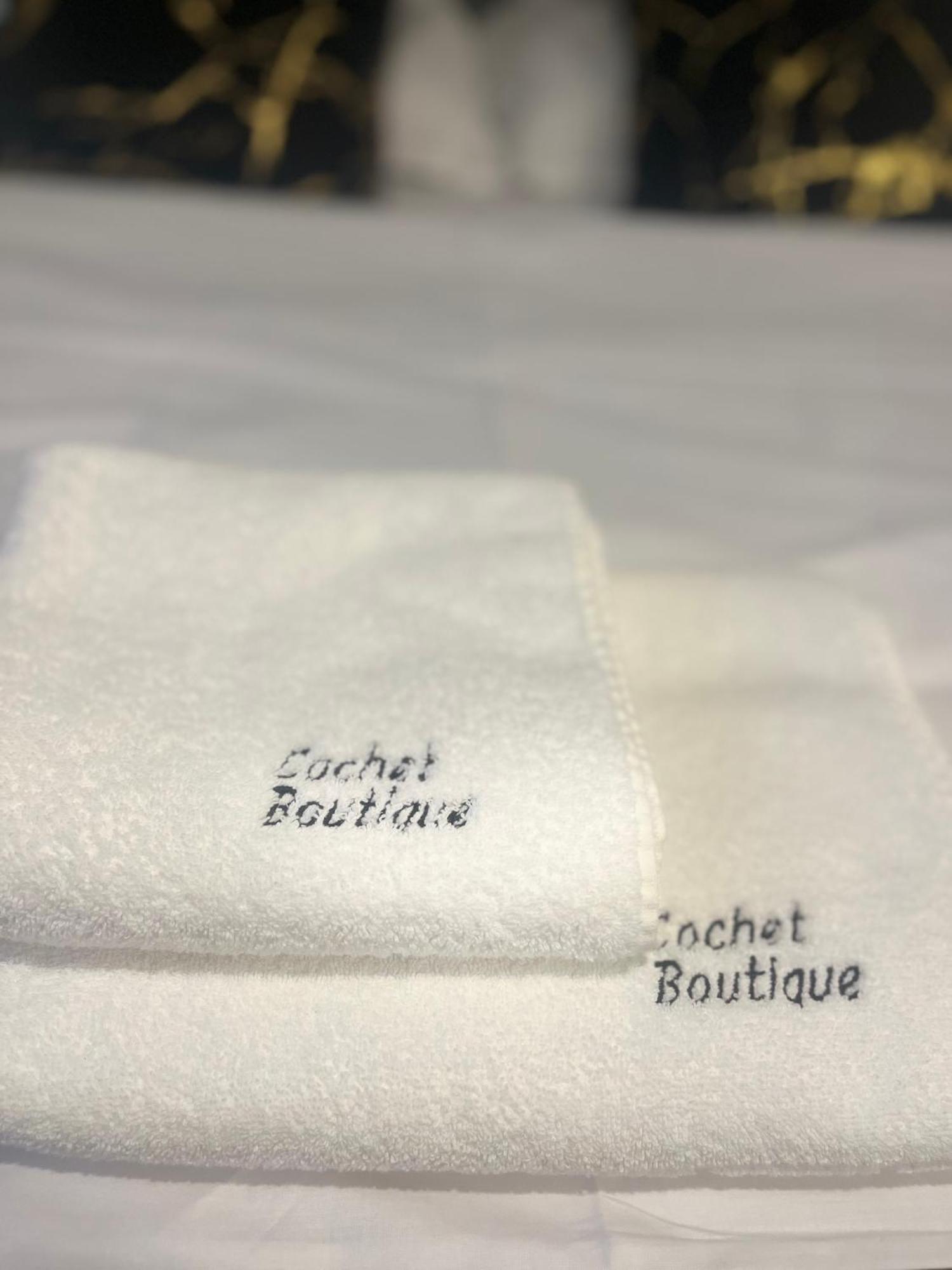 Hotel Cochet Boutique à Târgu Jiu Extérieur photo
